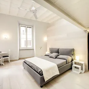 charming-pantheon.it-romehotels.com/